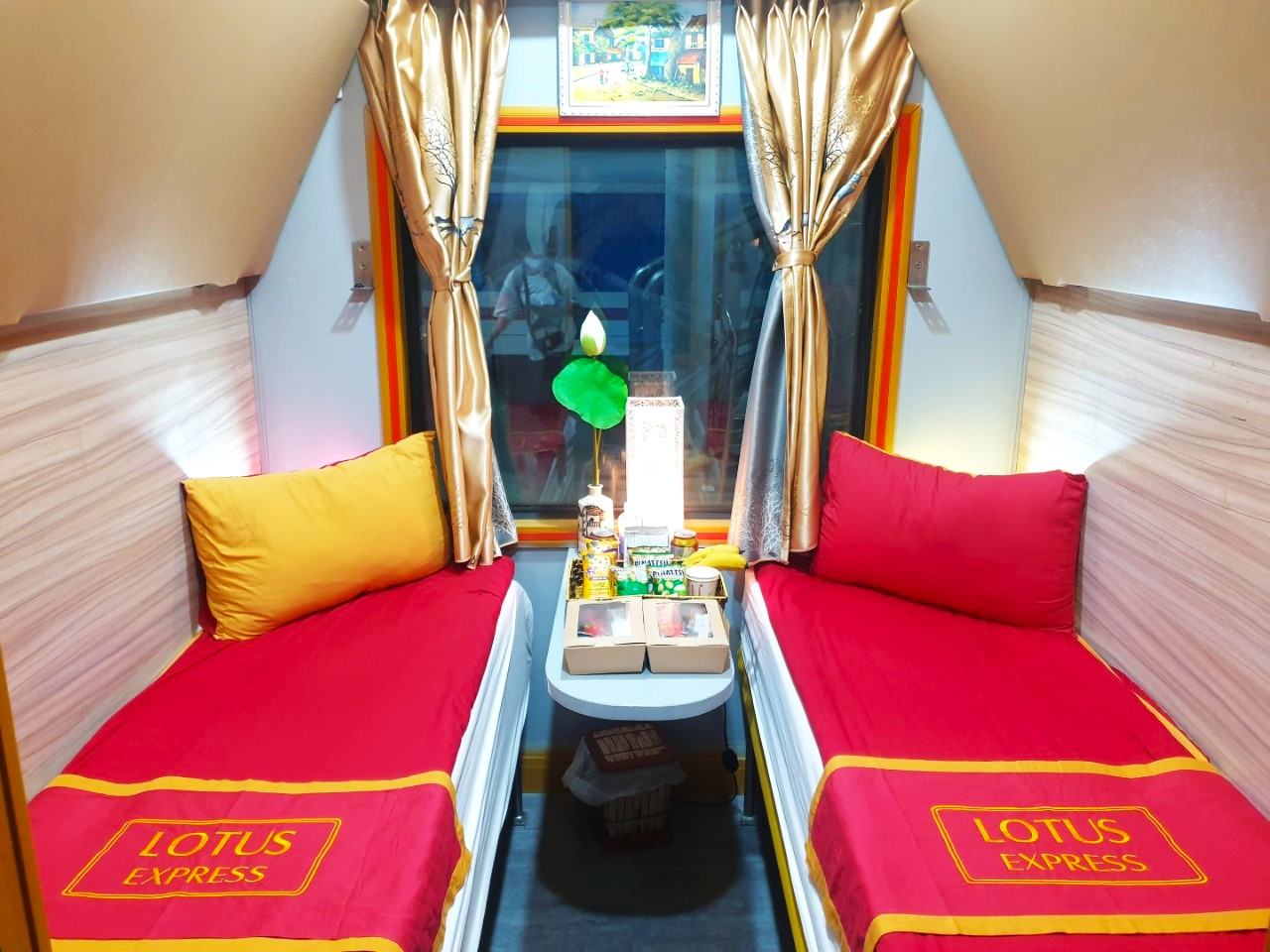 Please Be Awared Lotus Train